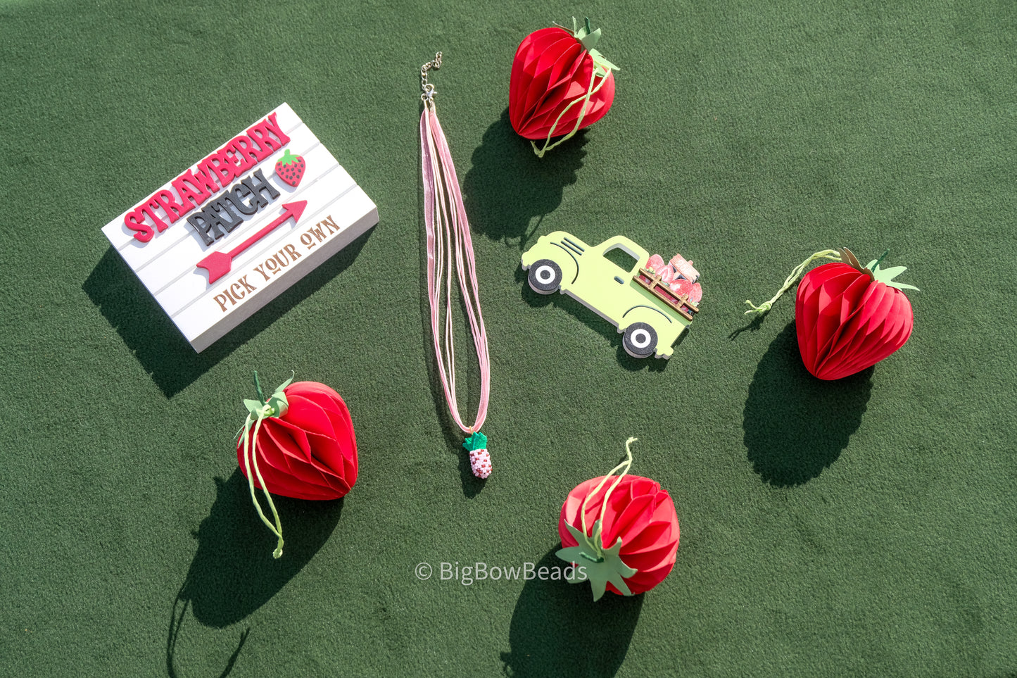 Pinks Strawberry necklace