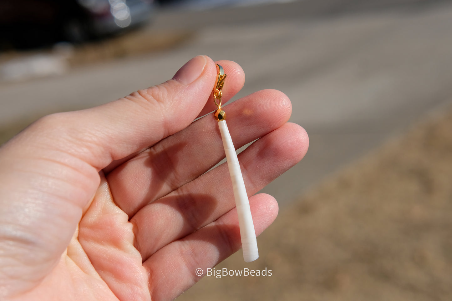 Bow and Pearl Collar Pins