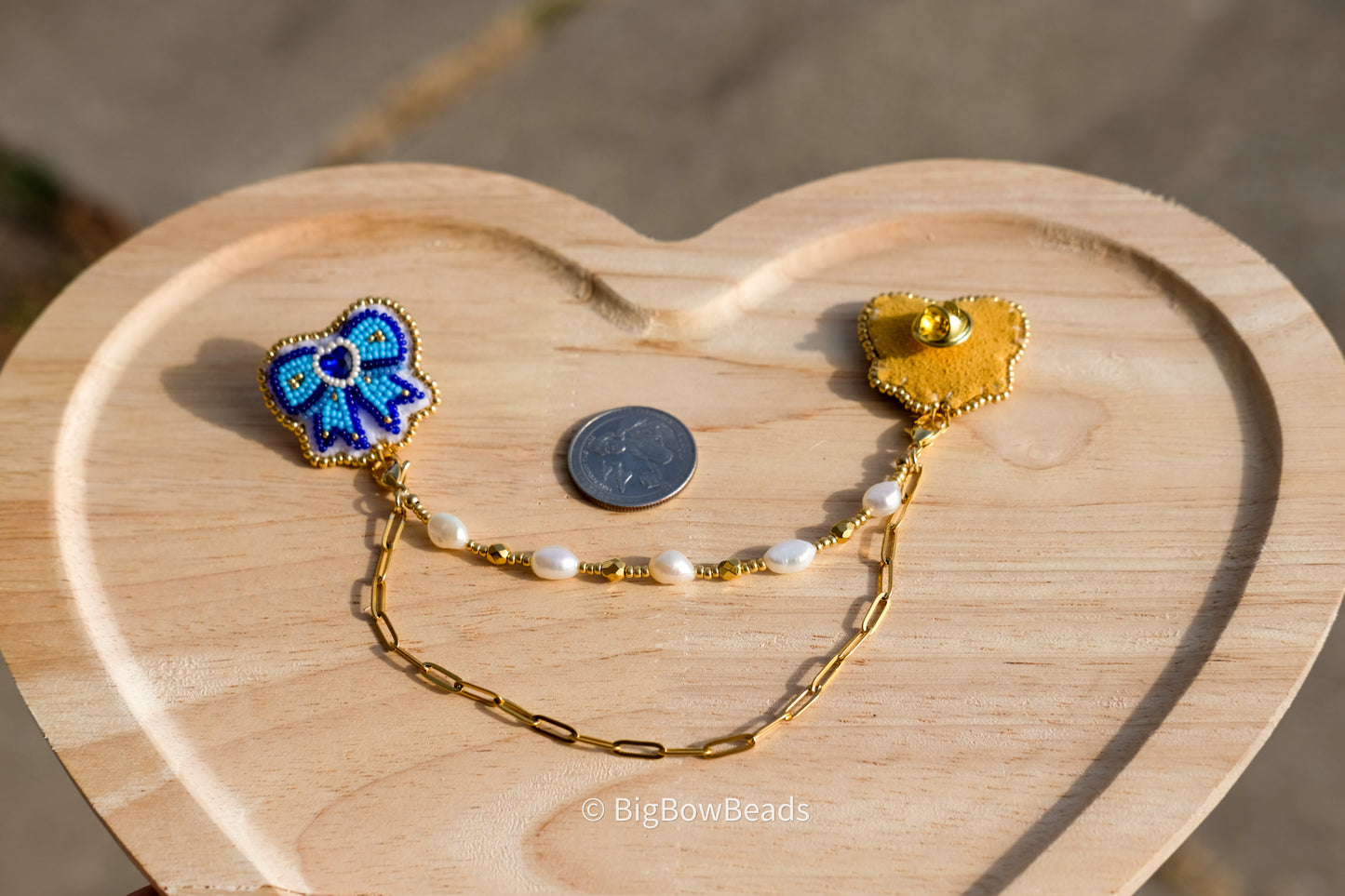 Bow and Pearl Collar Pins